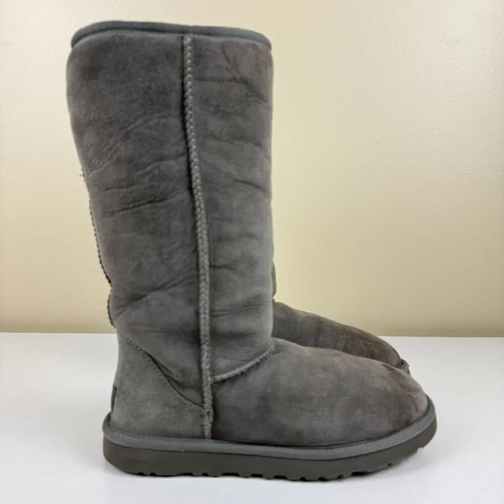UGG Classic Gray Tall Boots S/N 5815